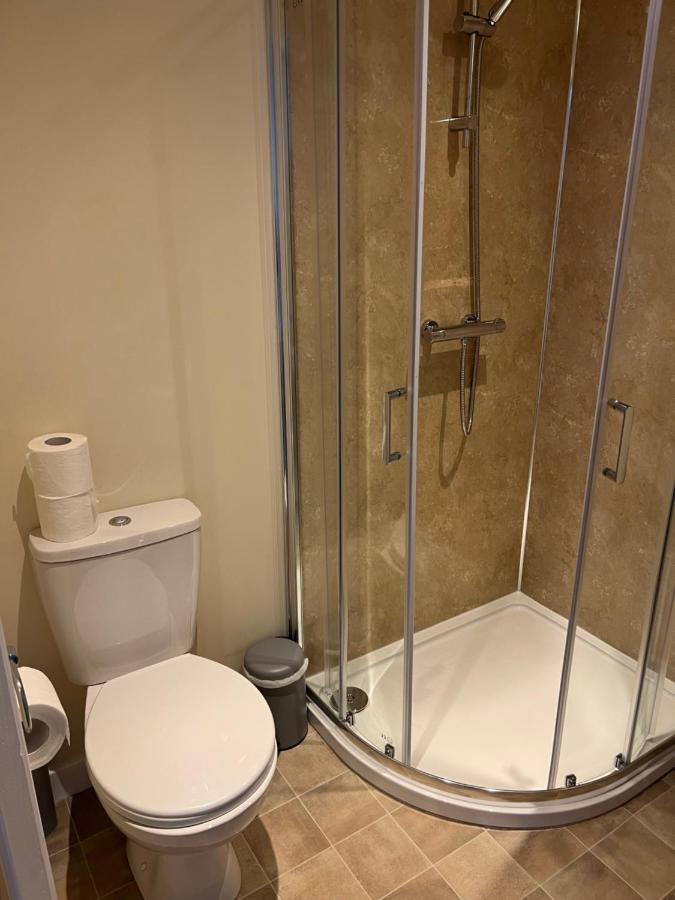 Saucy Mary'S Hostel Кайлакин Екстериор снимка